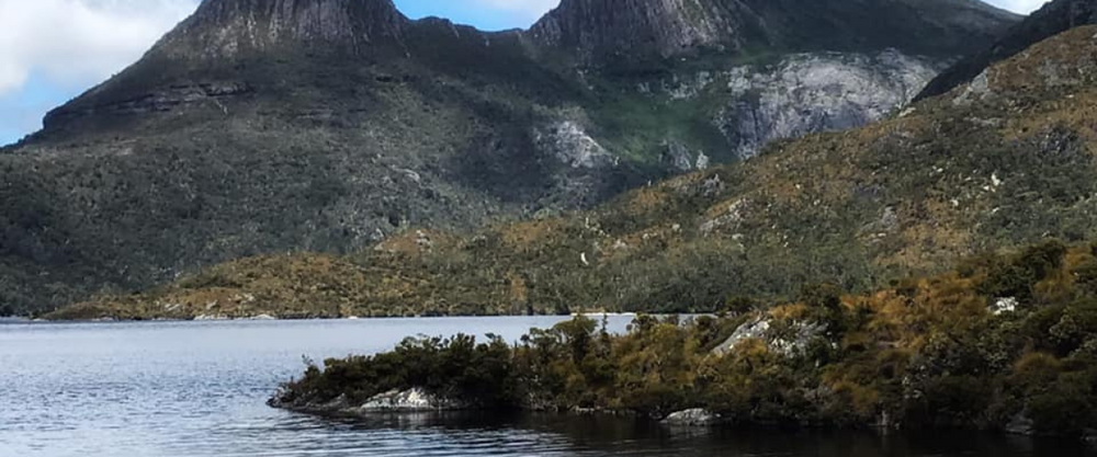 SUP Dove Lake in the Cradle Mountain National Park, USA