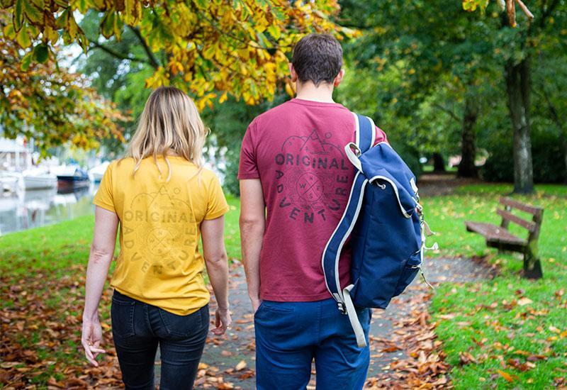 A Guide To Red Original T-Shirts For Men & Women