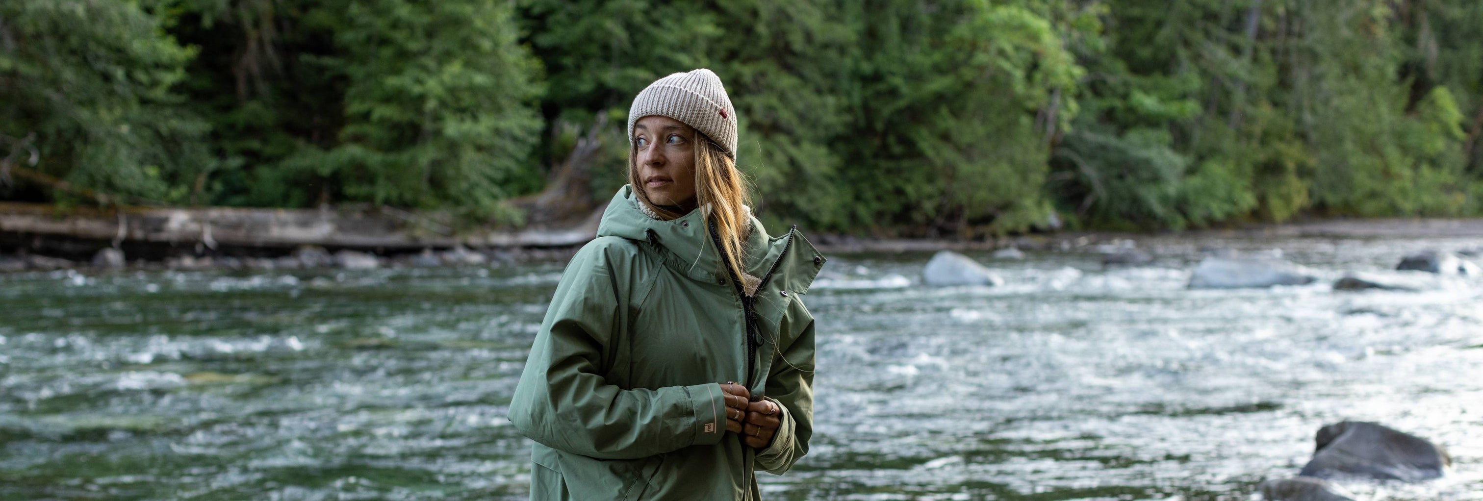 Red Equipment Long-Sleeve Waterproof Changing Robes – Red Equipment - UK