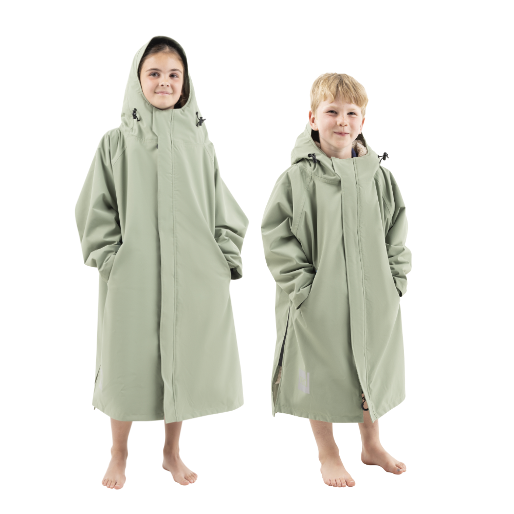 Red Equipment Kids’ Long Sleeve Dry Waterproof Changing Robe - Green ...